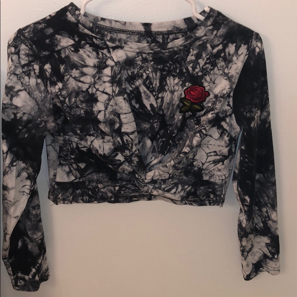Black And White Rose Cropped Long-Sleeve T